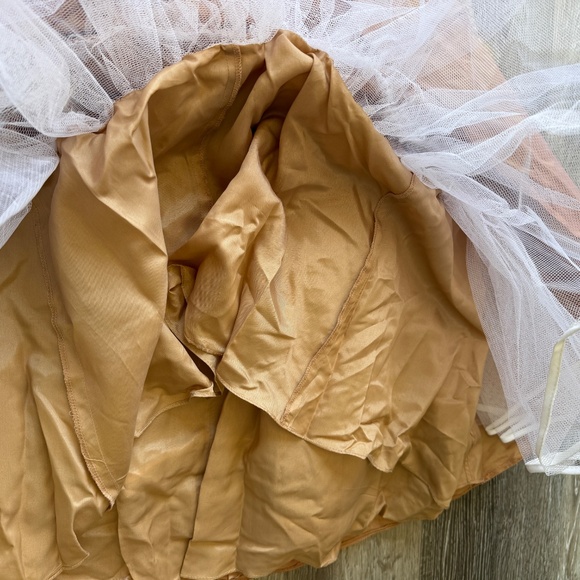 Absolutely Stunning Strapless Lace, Bead and Sequin Prom Formal - Picture 9 of 11